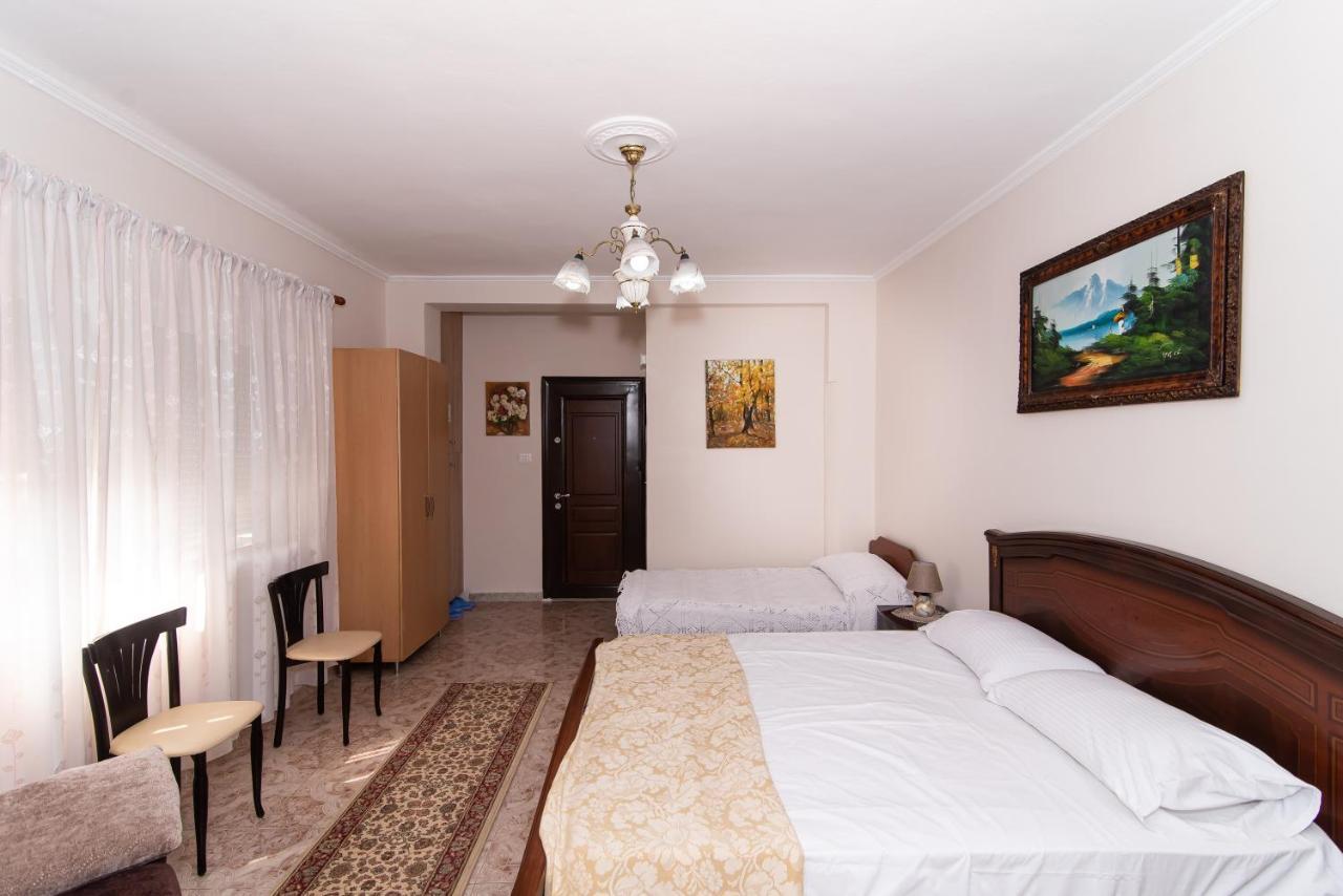 Erla'S Apartment Tirana Exterior photo